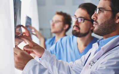 ¡La Universidad El Bosque abrió inscripciones para sus especialidades médicas! Te contamos los detalles de este proceso de admisión