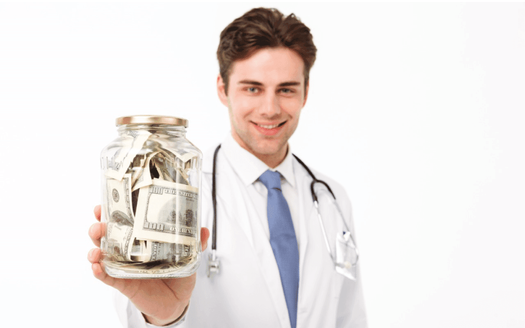 ¿Ser médico especialista en Colombia es un buen negocio?